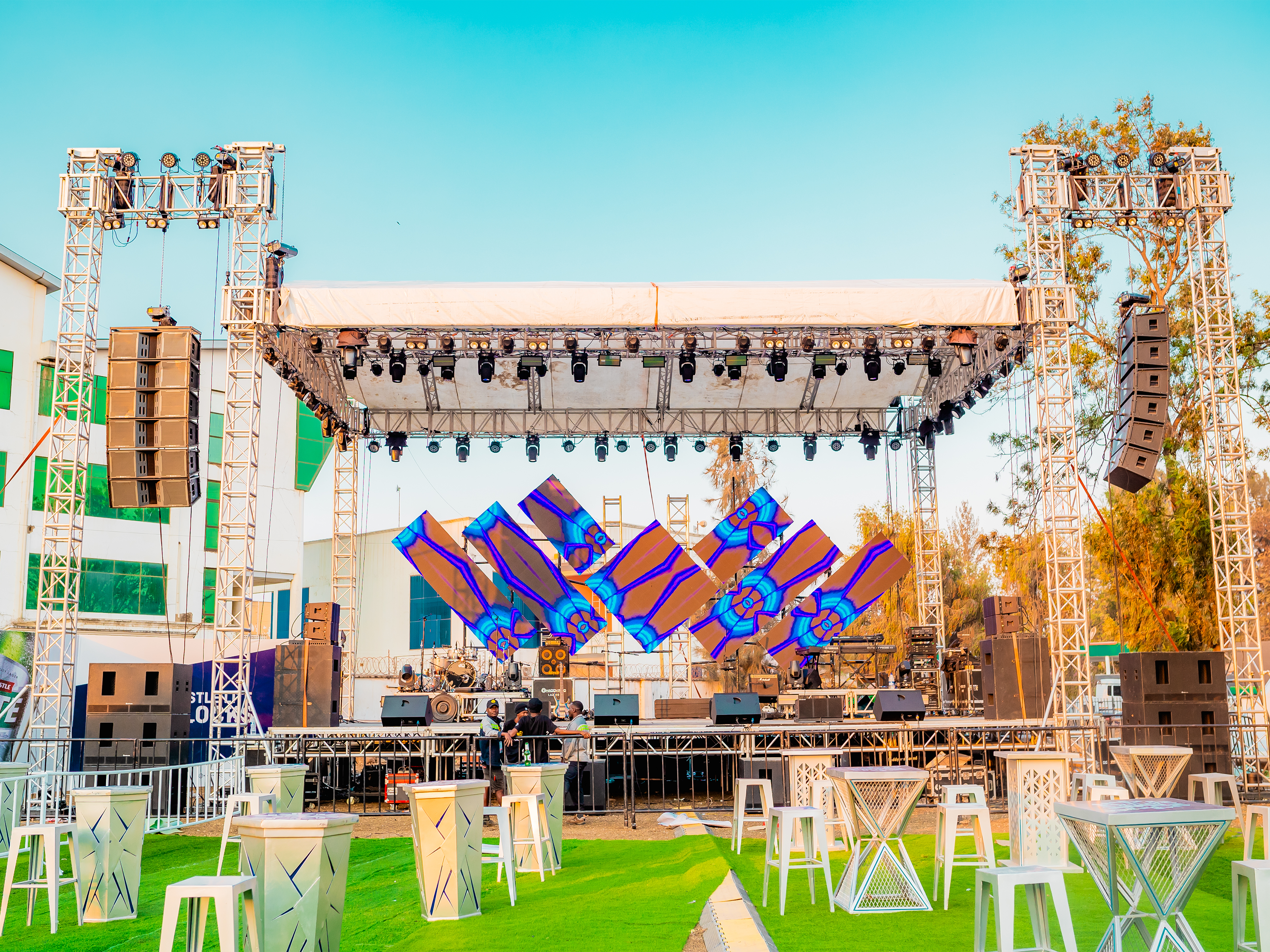 Image of the latest project done by Amplify Marketing known as Castle Lite Unlocks – Mbeya Edition